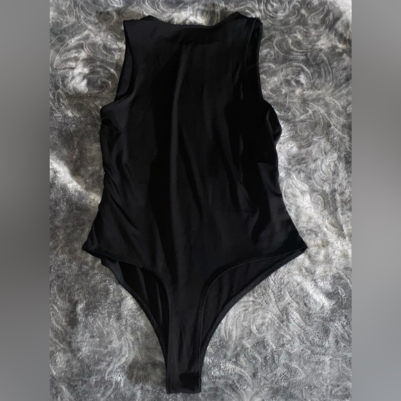 Faded Rose Essentials Size Large - Picture 3 of 3